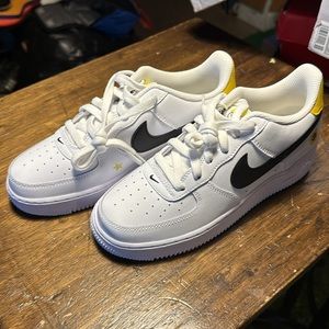 Nike Air Force 1 LV8 Have a Nike Day PS White Black DM0983-100 Size 6Y